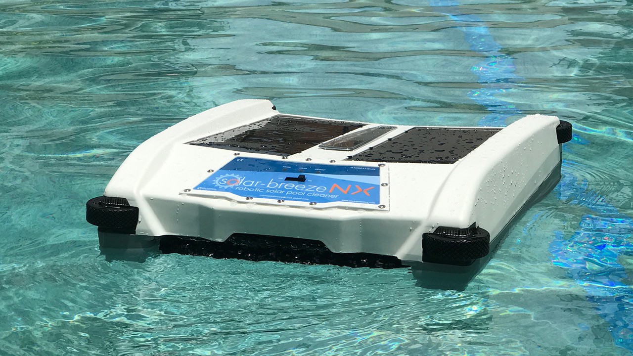 solar powered pool skimmer