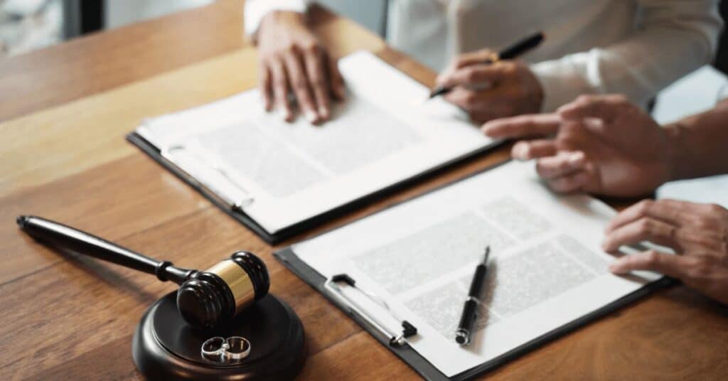 Divorce Consultation With a Lawyer